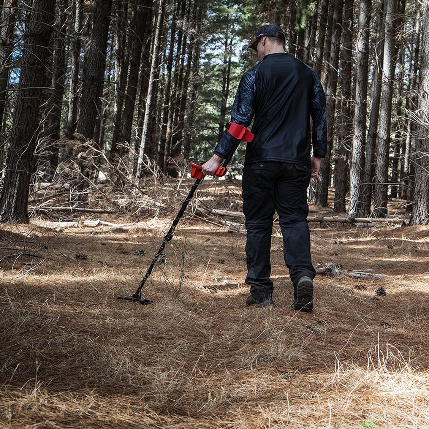 DEMO - Minelab Vanquish 440 with Pro-Find 35 Pinpointer, Headphones, 10" Coil with Cover