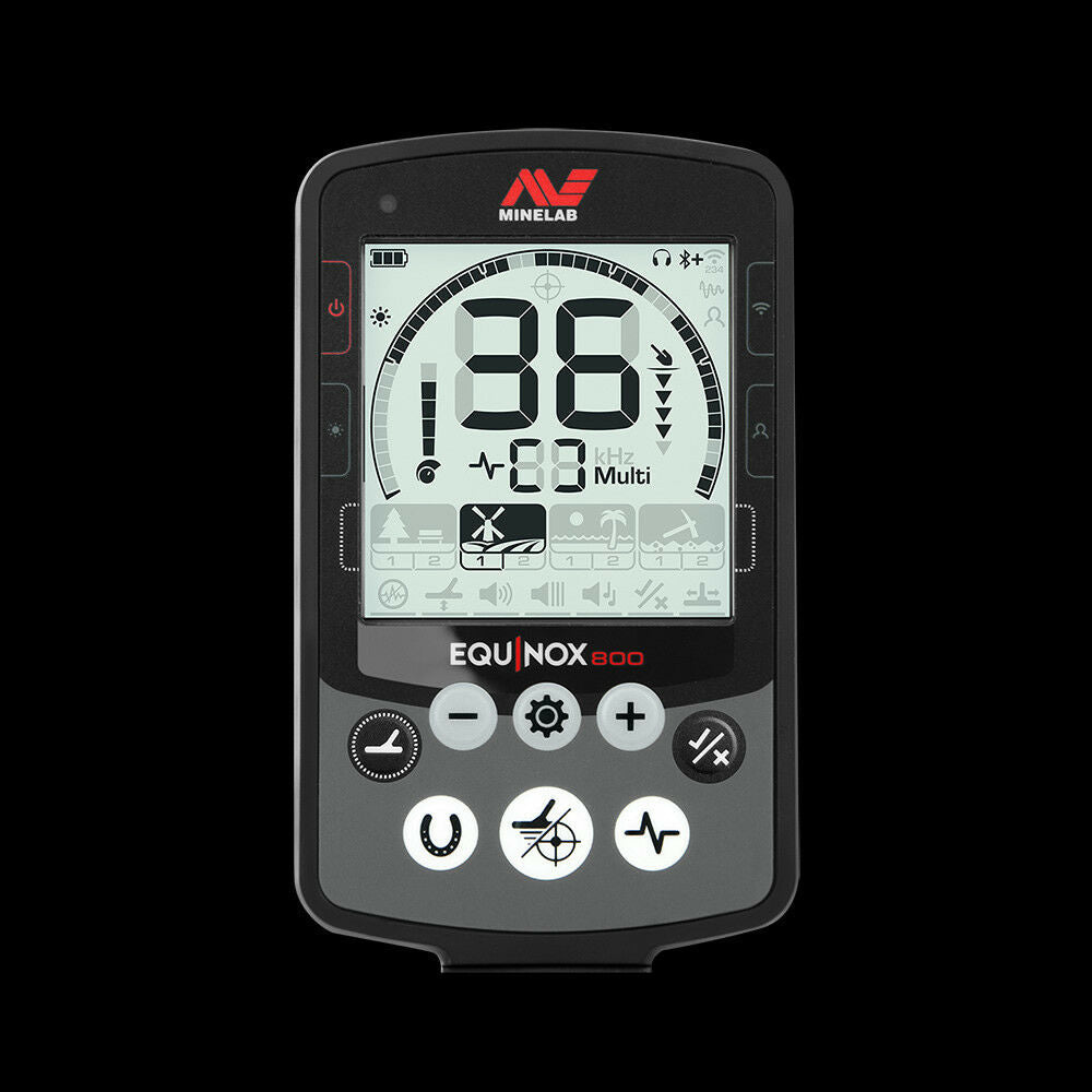 Minelab Equinox 800 Waterproof Multi-Frequency Metal Detector with Carry Bag and 11" DD Coil