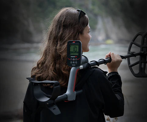 Minelab VANQUISH 360 Next-Generation Waterproof Multi-IQ Metal Detector - Reviving the Legendary Vanquish Series