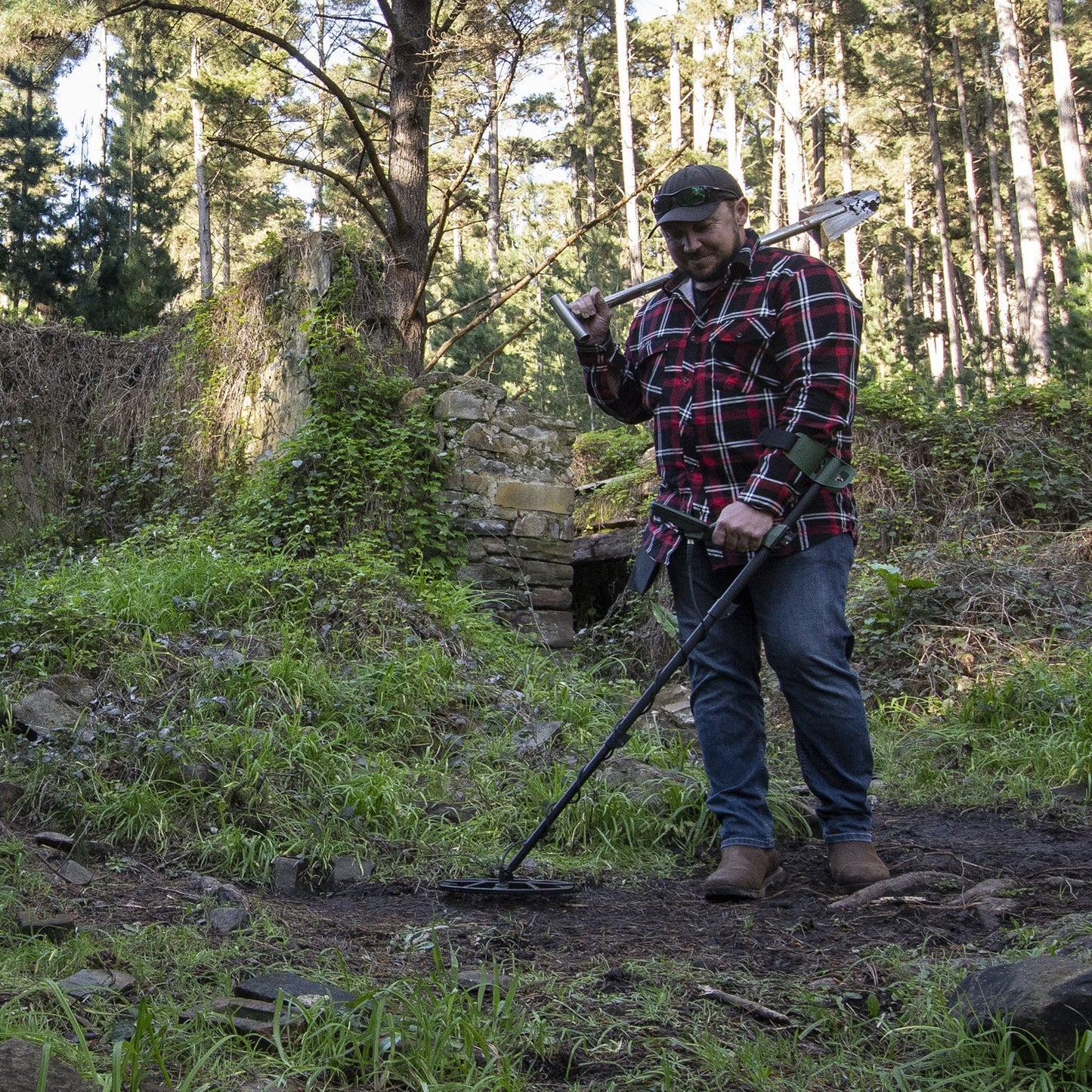 Minelab X-Terra Pro Waterproof Metal Detector